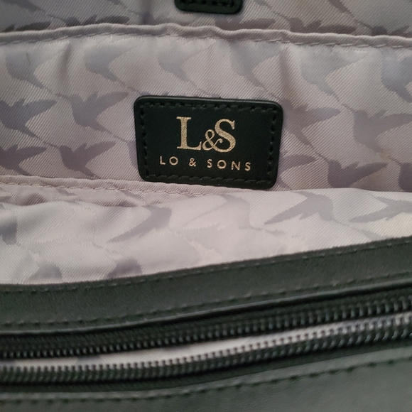 Lo & Sons Seville Tote Bundle. Saffiano leather. 3 in 1 w/dust bag. 13 inch - Picture 6 of 16